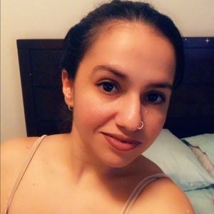 Meet your Posher, Carmina